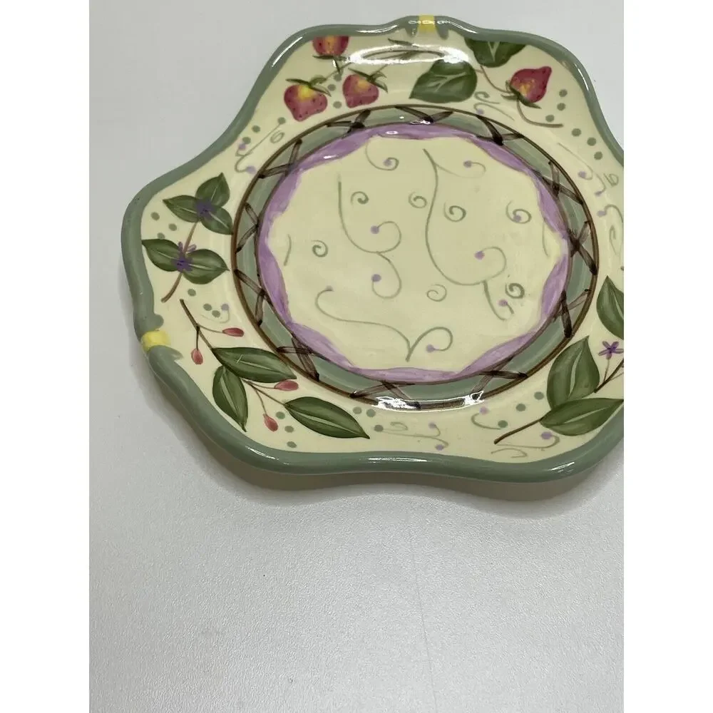 Partylite Strawberry Fields Candle Ceramic Plate EUC Retired Home Decor 6 Inches - Picture 2 of 8